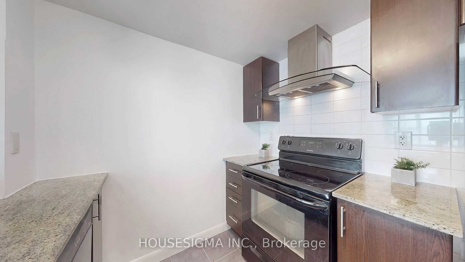 2 Bedrooms Condo at 190 Borough,  Toronto For sale