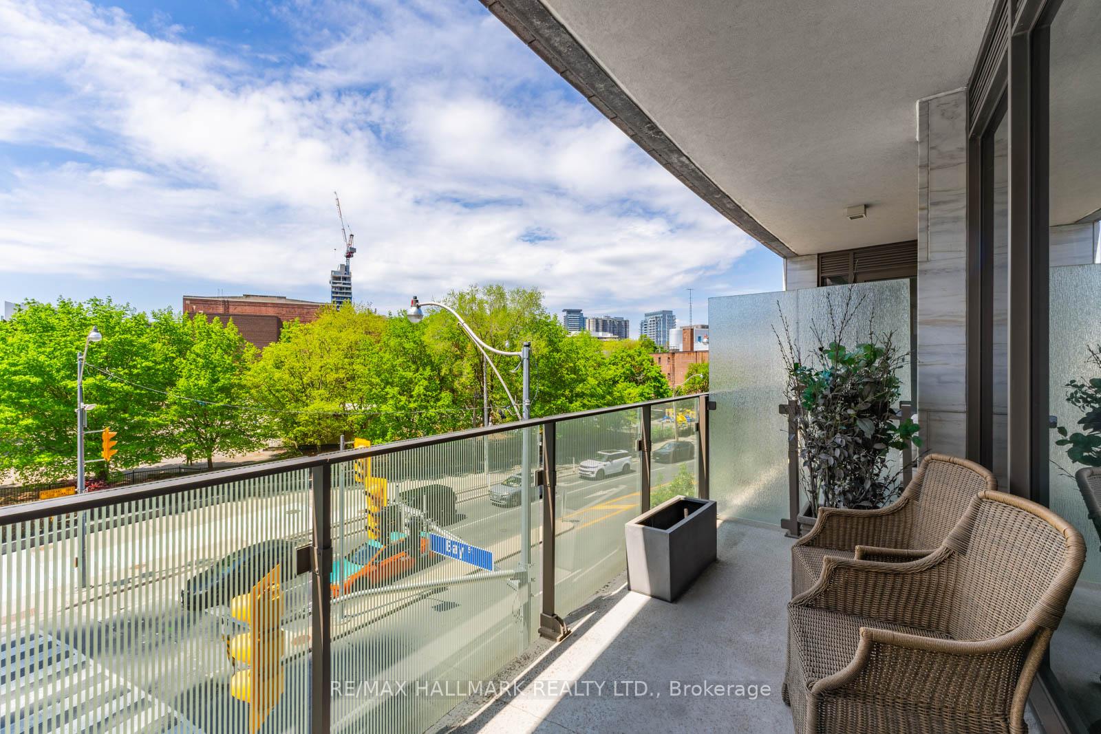 1 Bedroom Condo at 88 Davenport, Toronto For sale