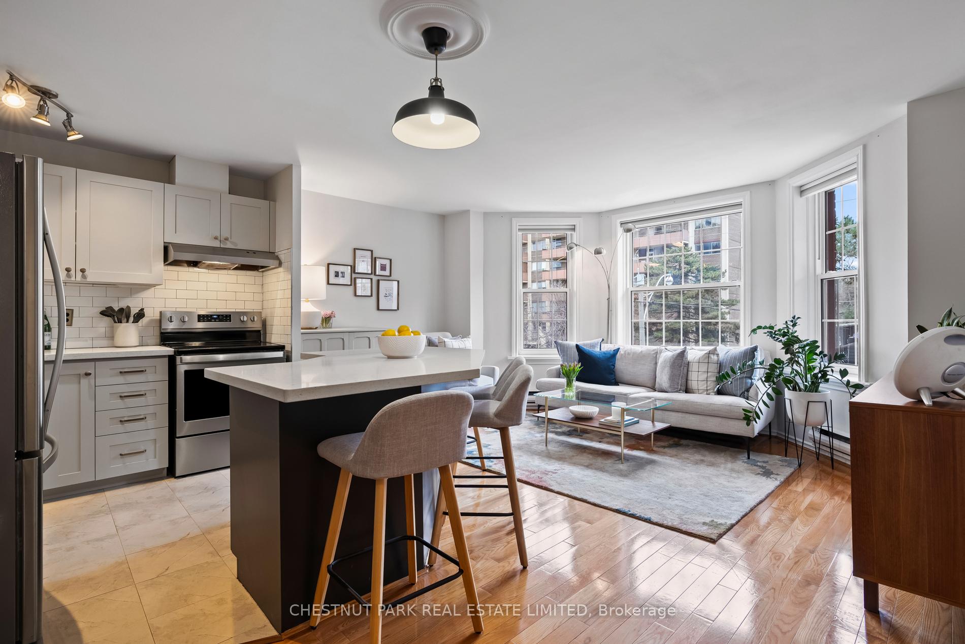 1 Bedroom Condo at 212 St. George,  Toronto For sale