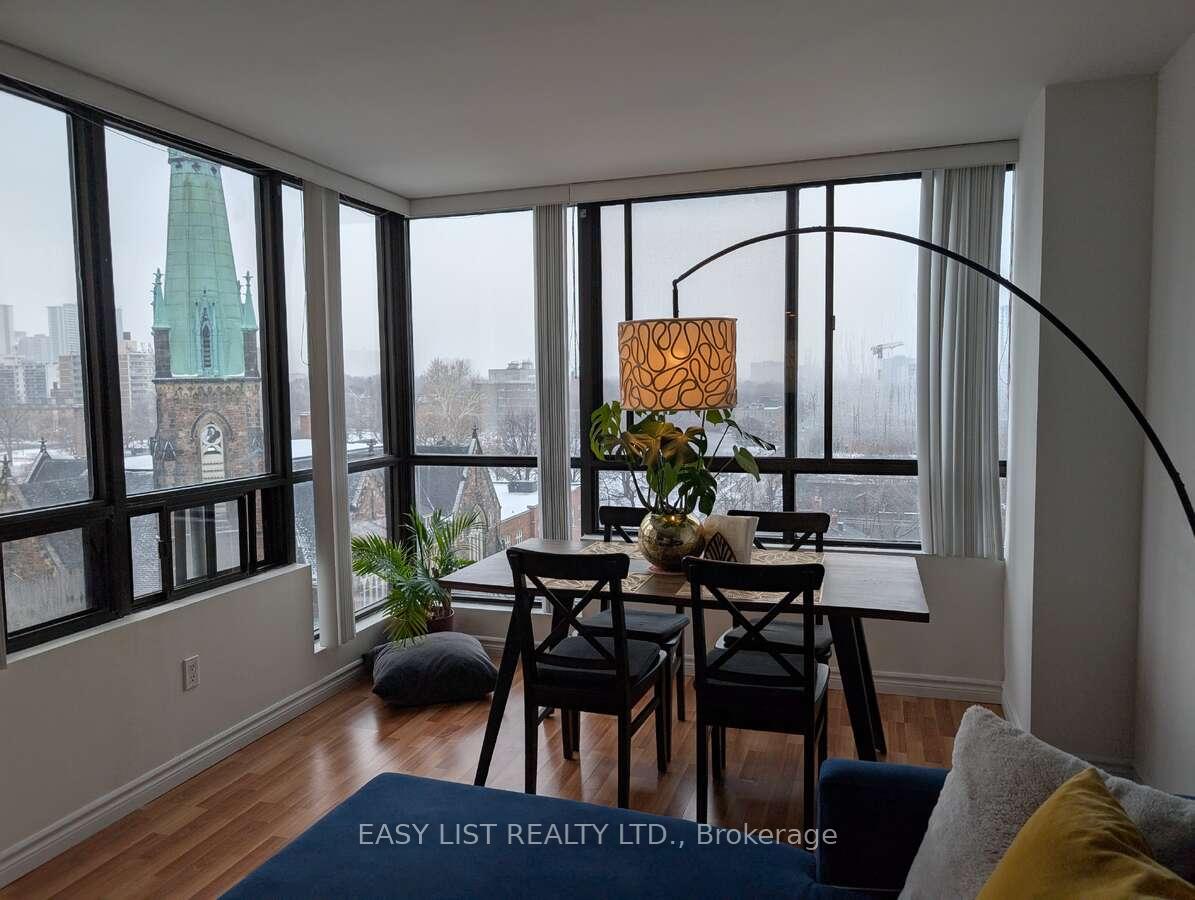 2 Bedrooms Condo at 117 Gerrard, Toronto For sale