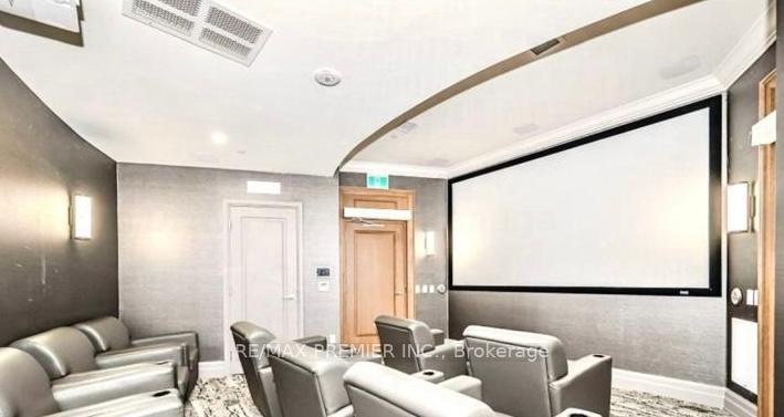 2 Bedrooms Condo at 36 Elm,  Mississauga For sale