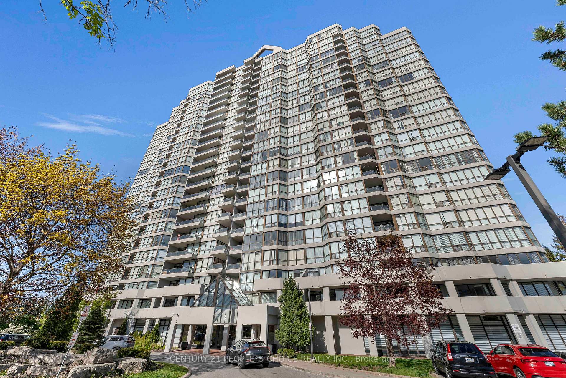 2 Bedrooms Condo at 3 Rowntree, Toronto For sale