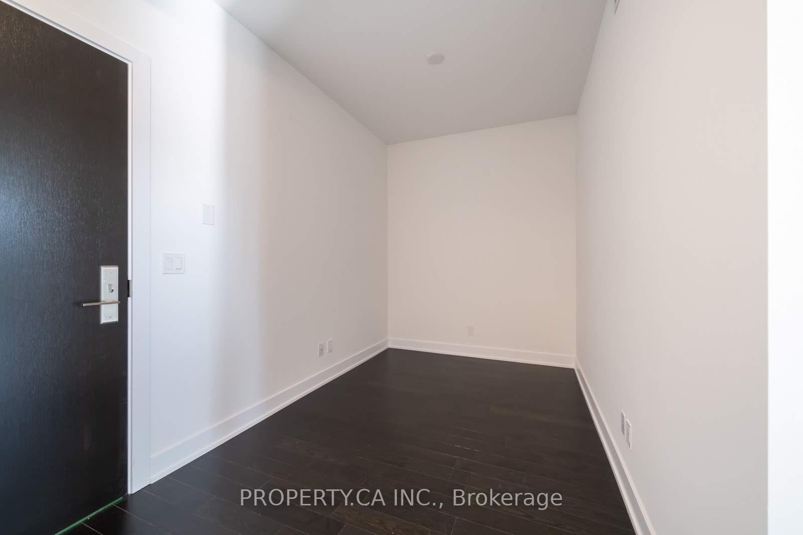 181 Bedford Road, #2005