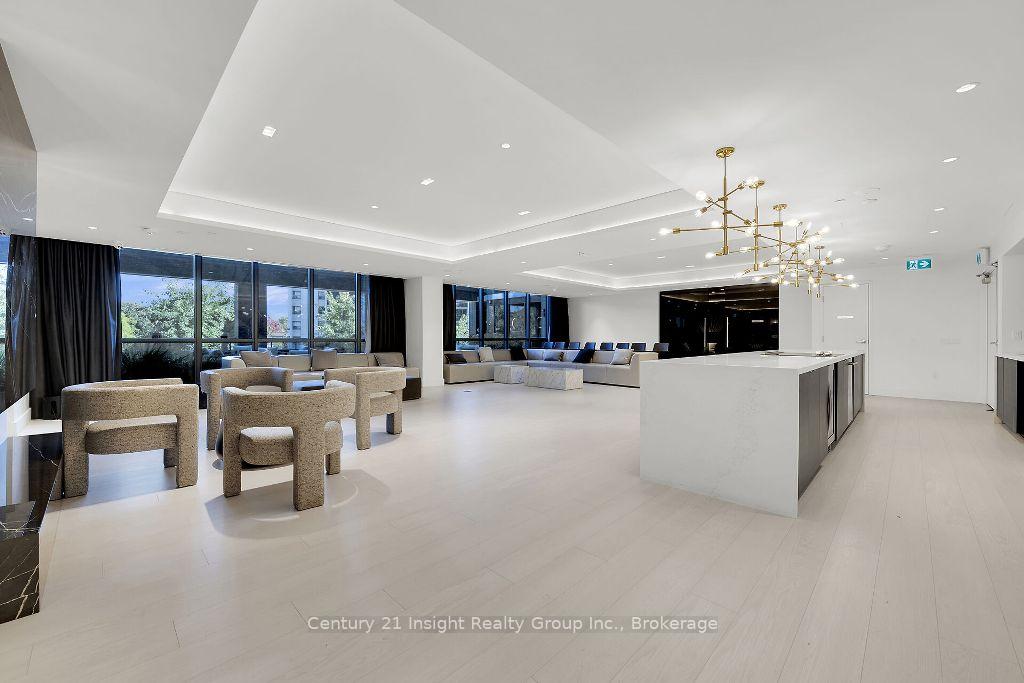 1 Bedroom Condo at 10 Gibbs,  Toronto For sale