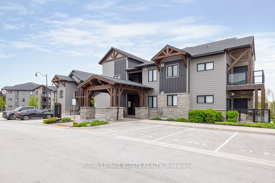 #202 - 21 Beckwith Lane, Blue Mountains, ON L9Y 3B6