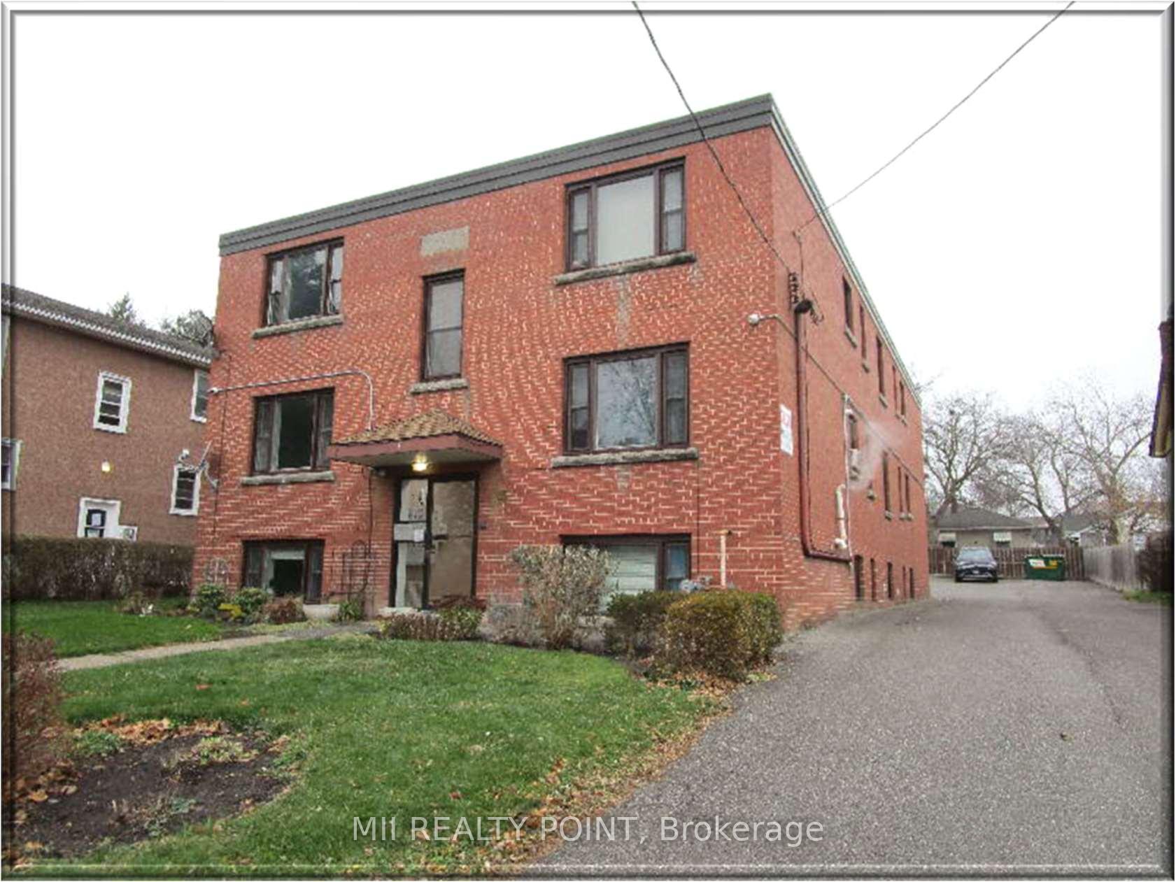 26 Gale Crescent, St. Catharines, ON L2R 3K9 ; MLS ID: X12148268
