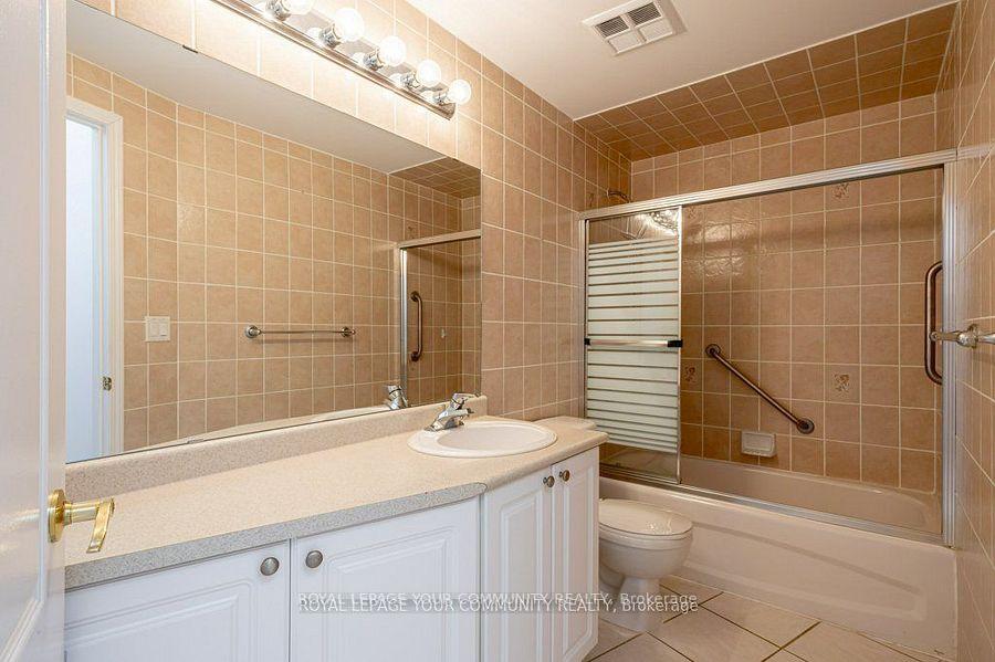 2 Bedrooms Condo at 2500 Rutherford, Vaughan For sale