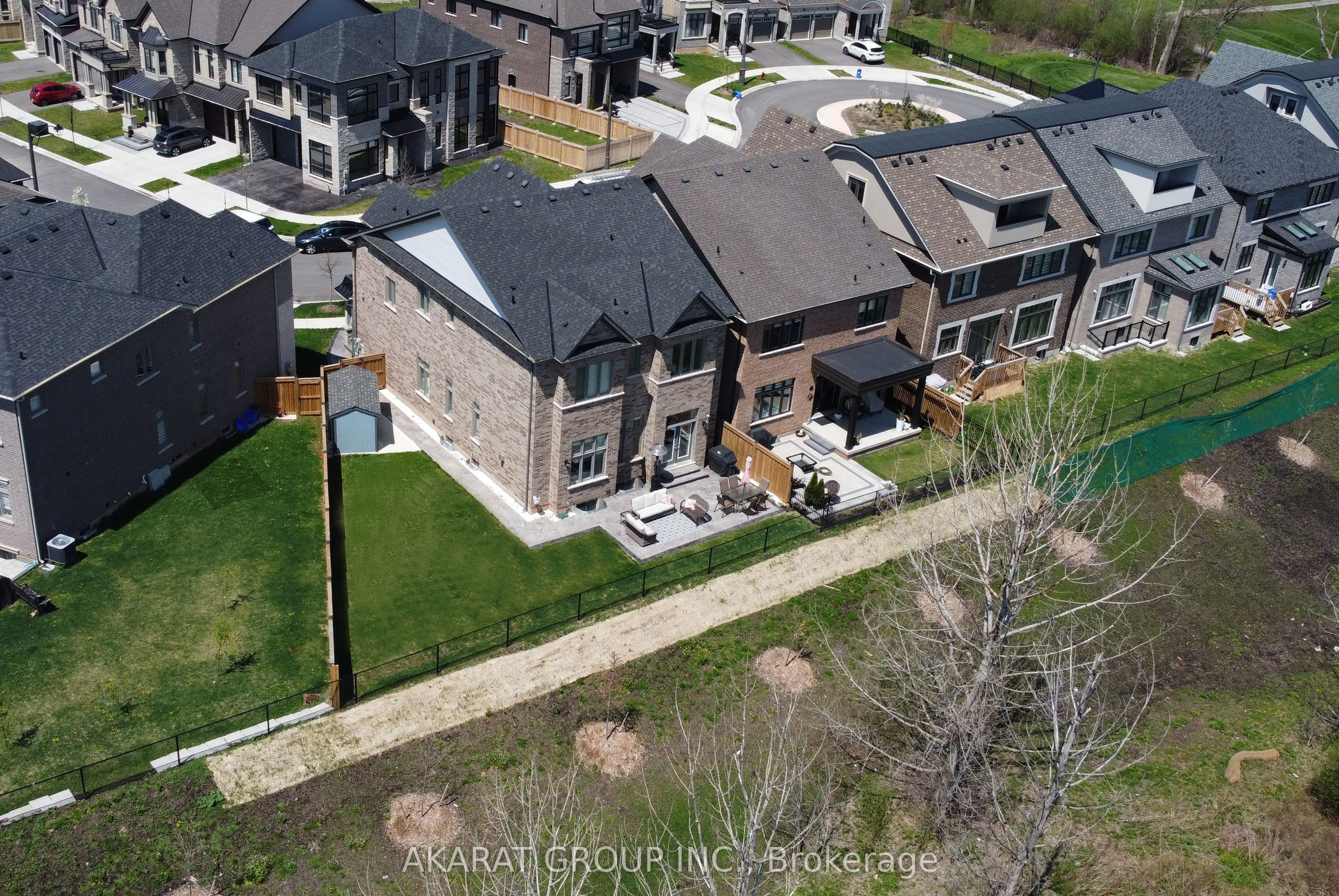1164 Stag Hollow