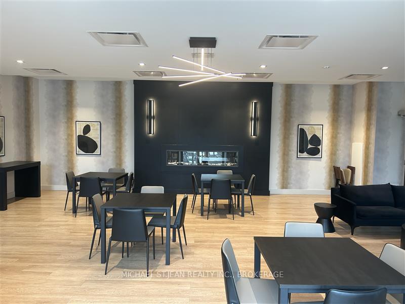2 Bedrooms Condo at 2750 King,  Hamilton For sale