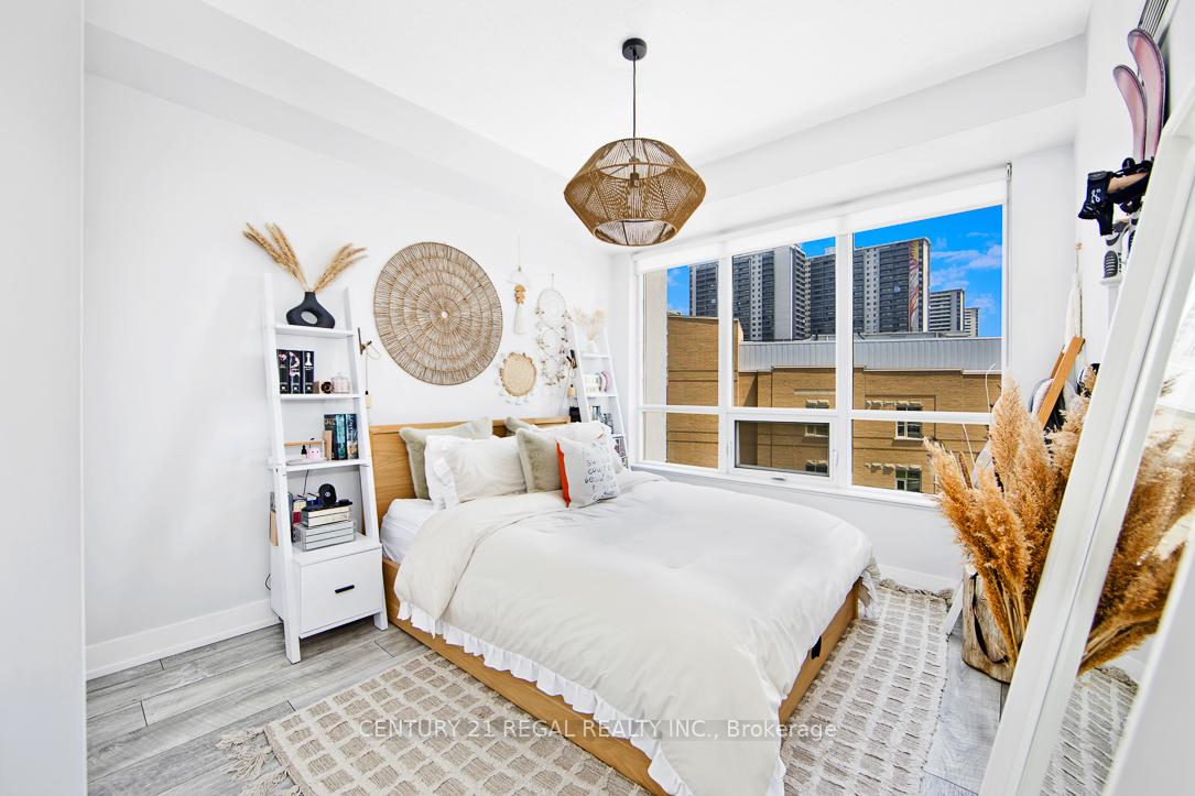1 Bedroom Condo at 120 Homewood, Toronto For sale