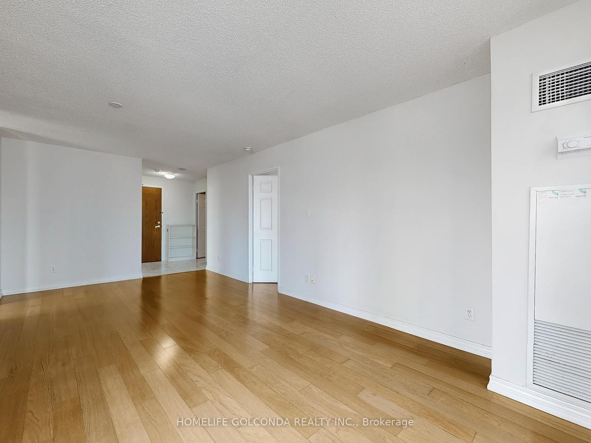 2 Bedrooms Condo at 28 Empress, Toronto For sale
