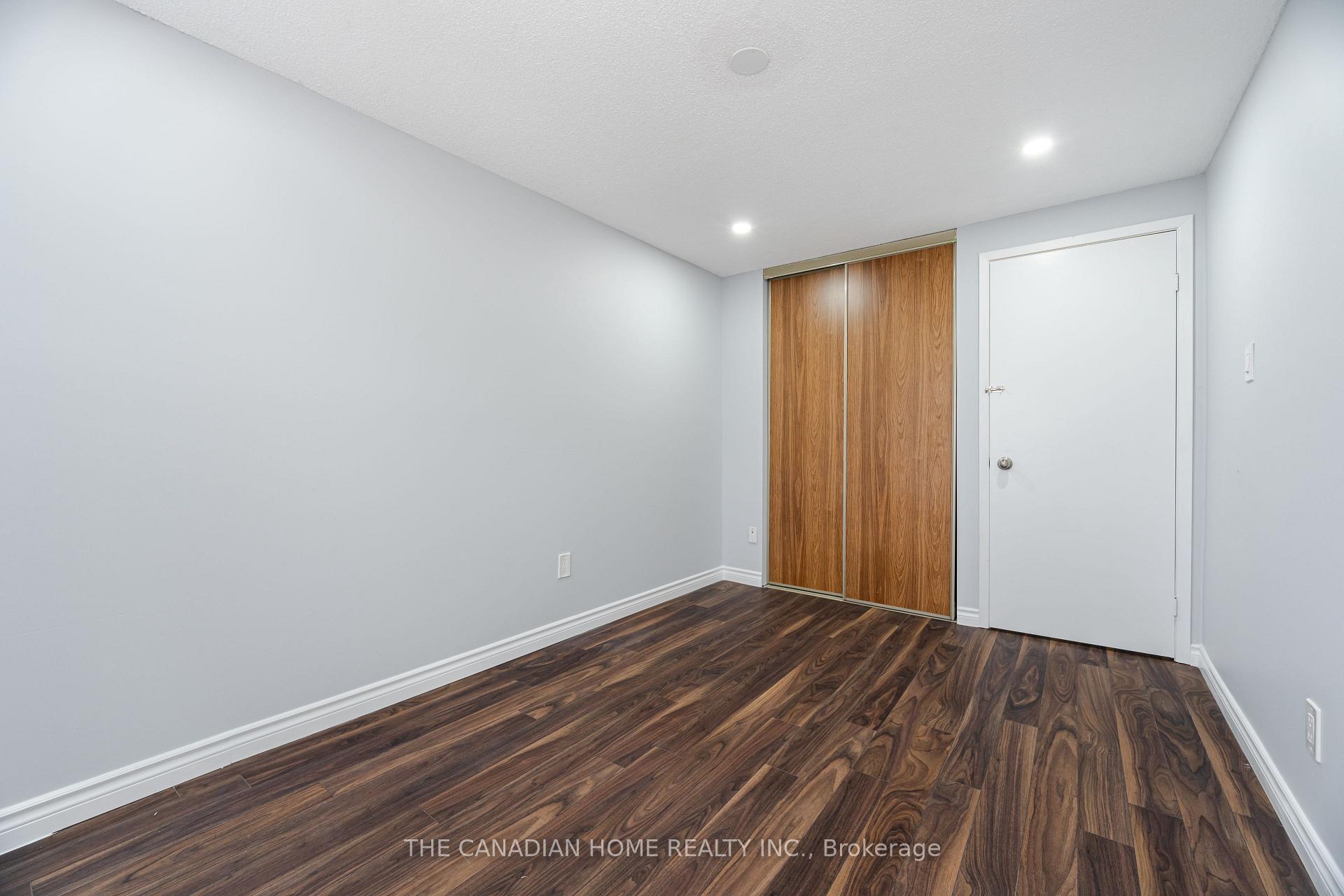 3 Bedrooms Condo at 4662 Kingston, Toronto For sale