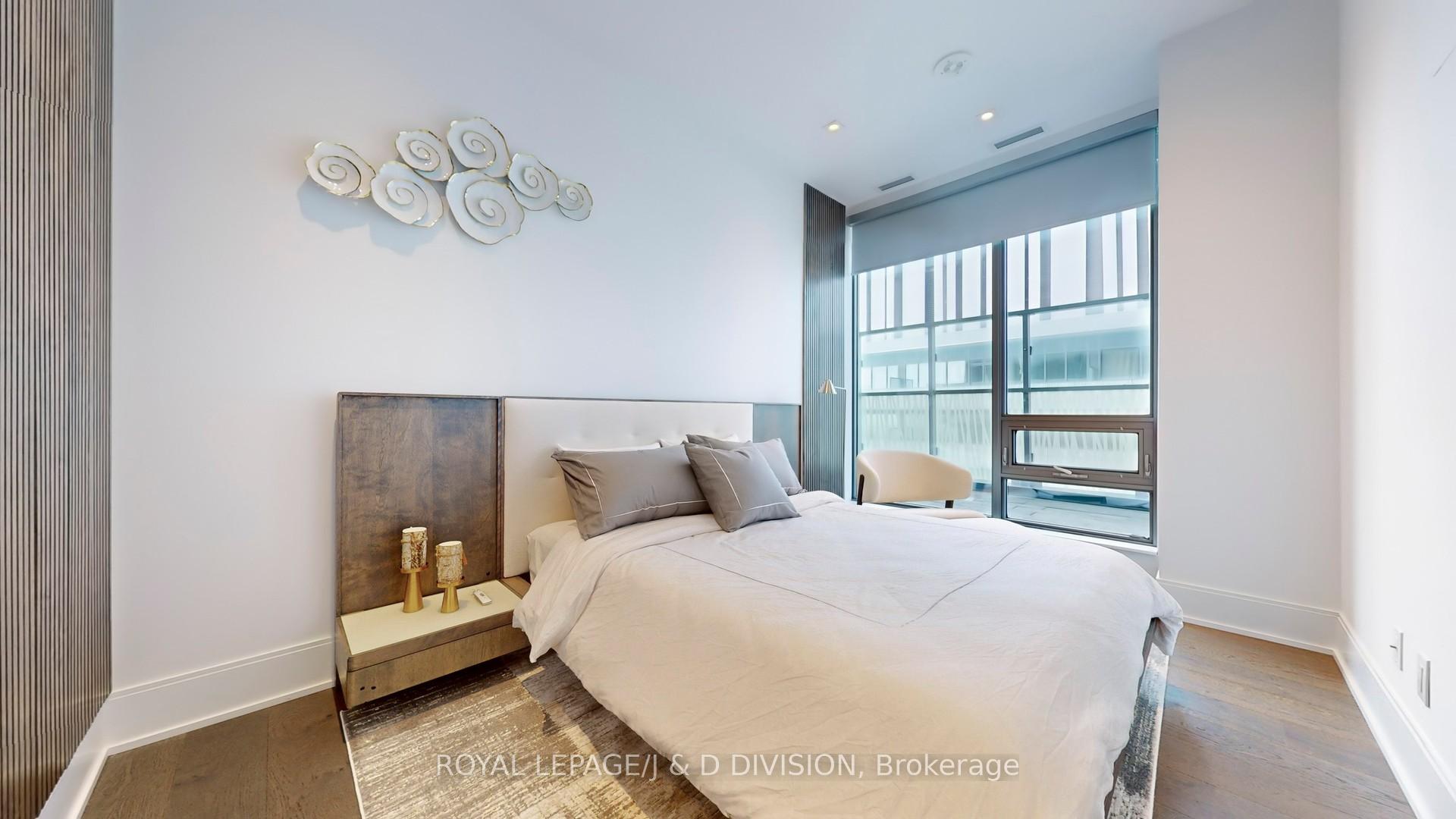 2 Bedrooms Condo at 50 Charles,  Toronto For sale