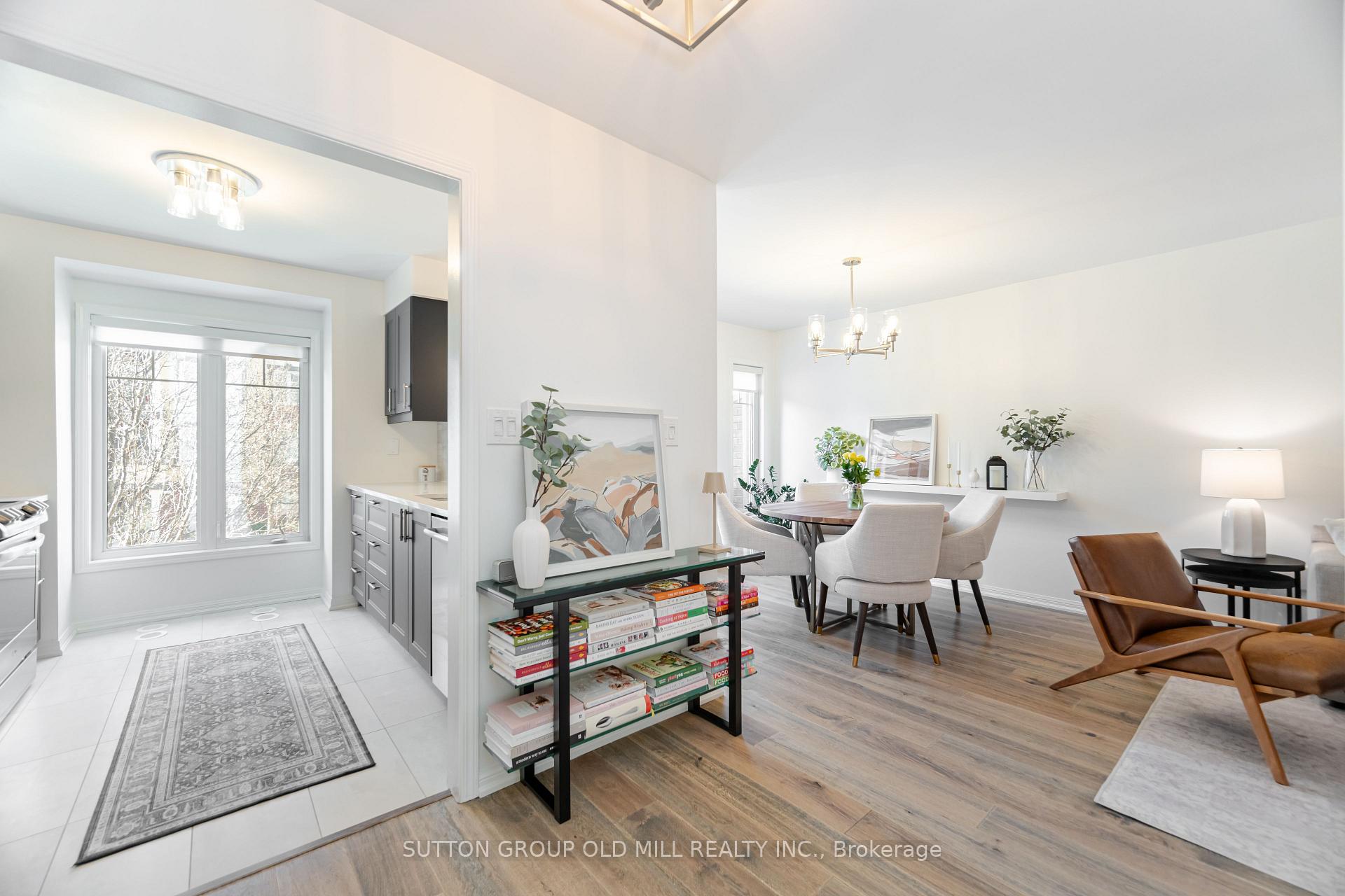 2 Bedrooms Condo at 3050 Rotary,  Burlington For sale