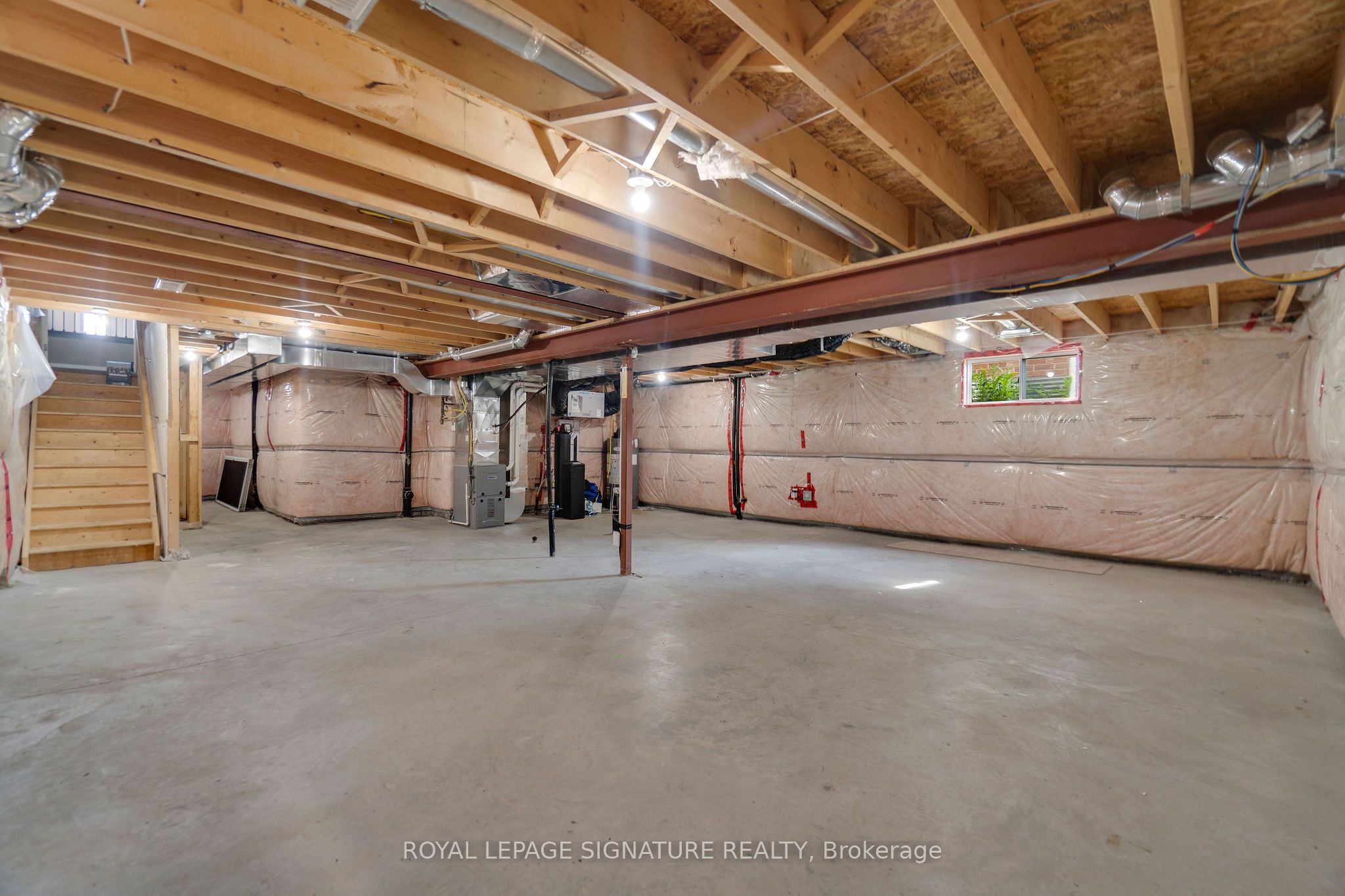 593 Pinery Trail