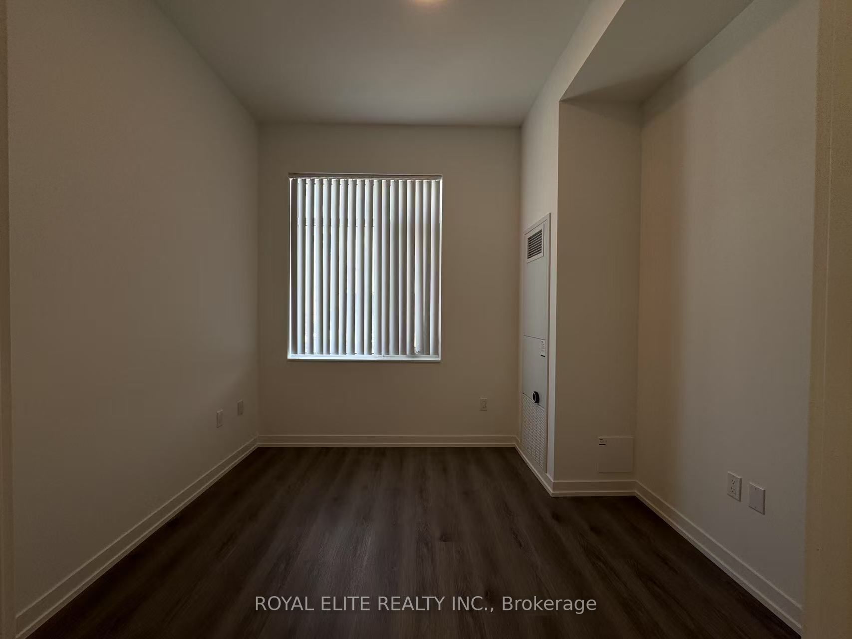 28 Interchange Way, #203