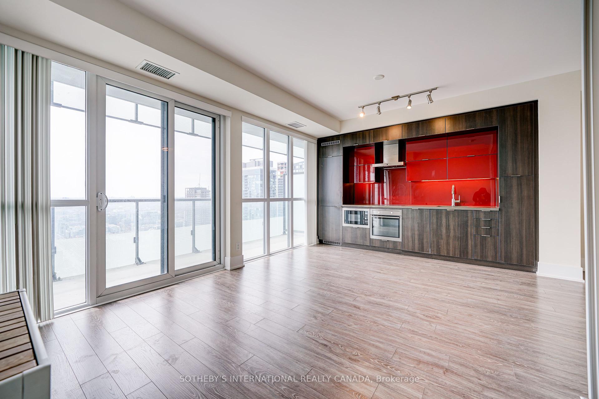 2 Bedrooms Condo at 300 Front, Toronto For sale