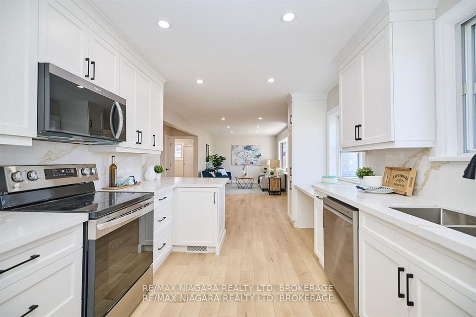 5508 Hillsdale Avenue, Niagara Falls, ON L2G 4T9