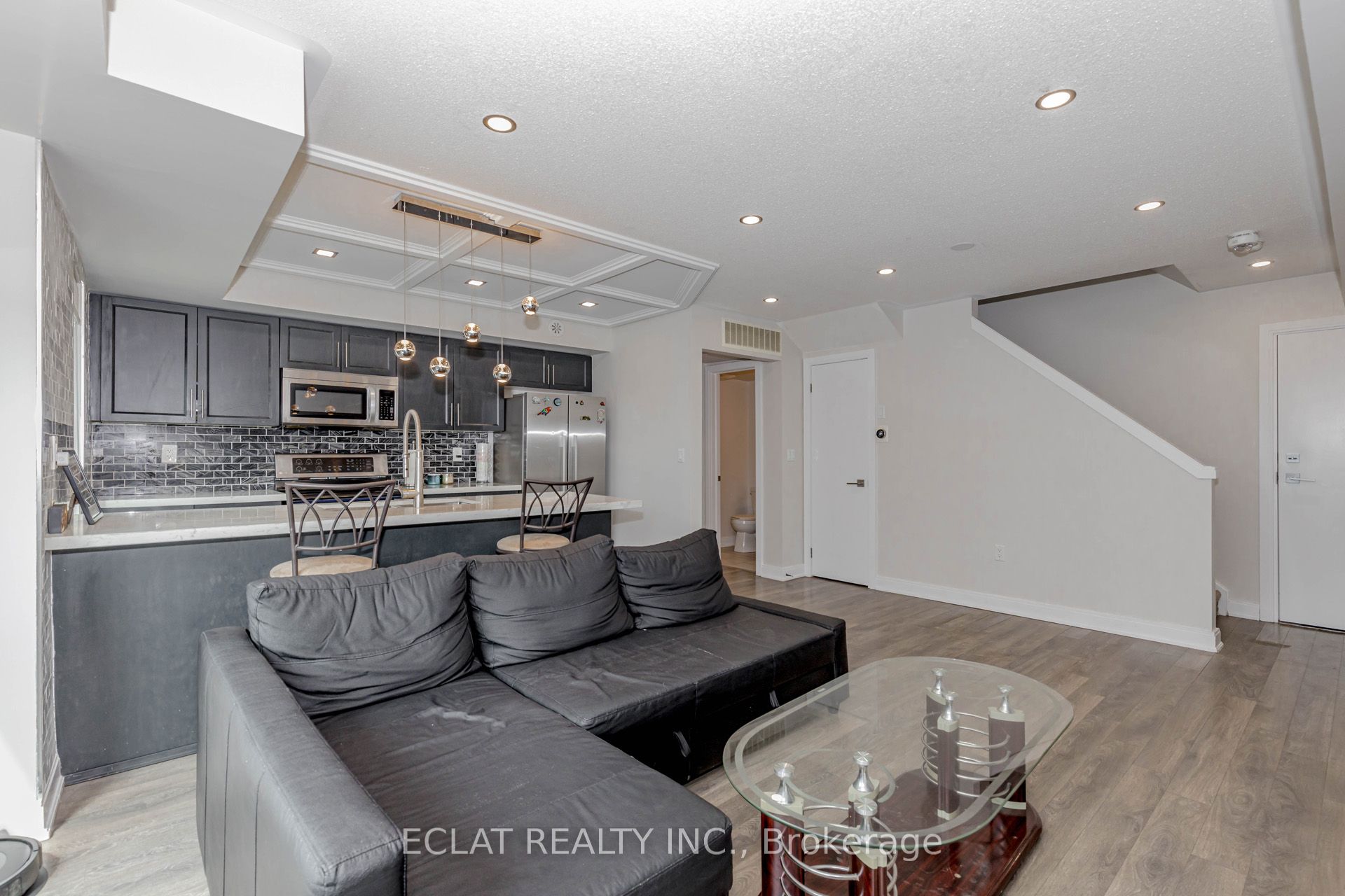 100 Dufay Road, #100