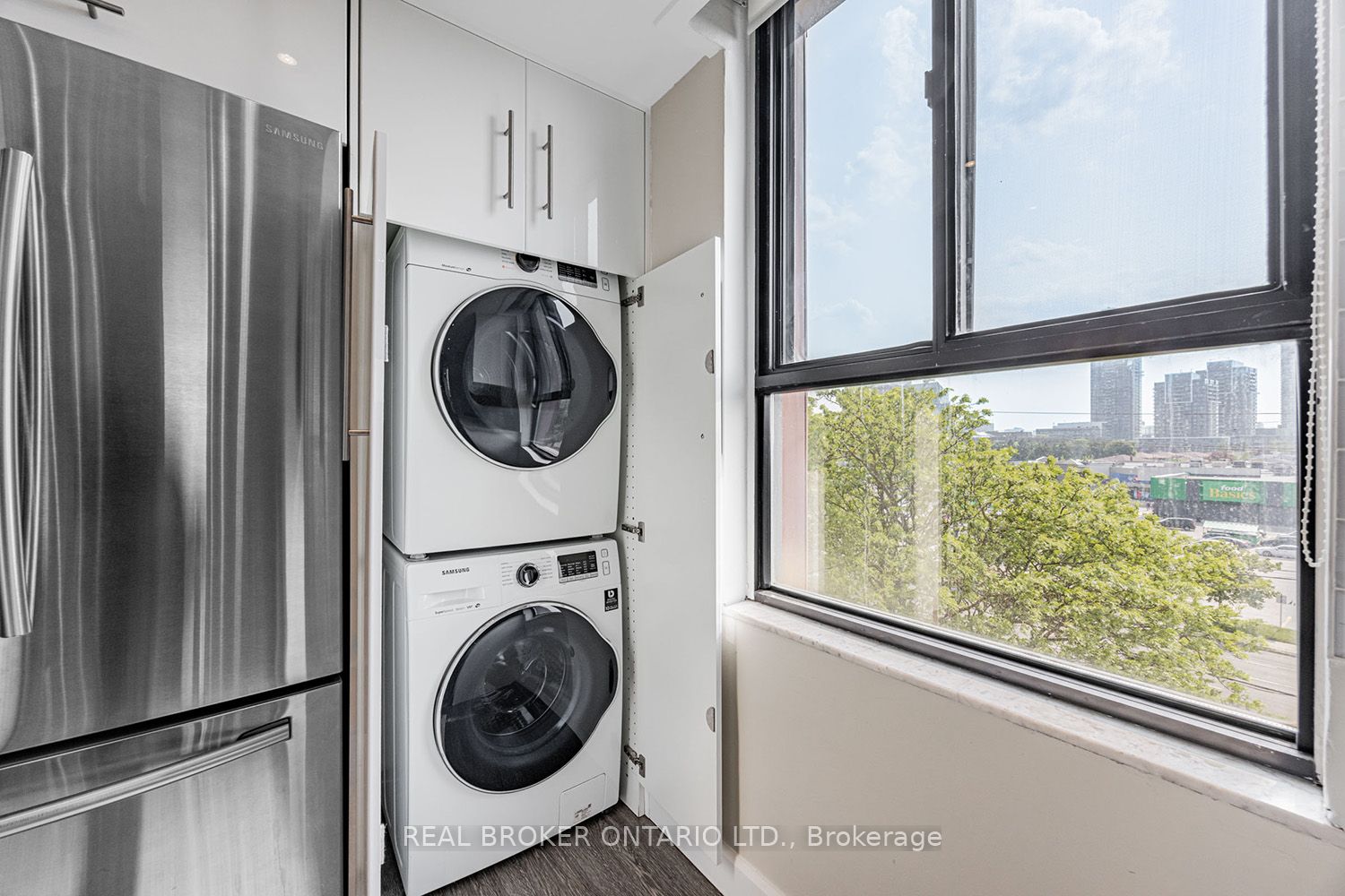 2721 Victoria Park Avenue, #506
