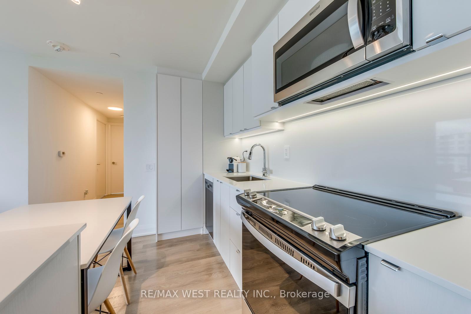 3 Bedrooms Condo at 1461 Lawrence, Toronto For sale
