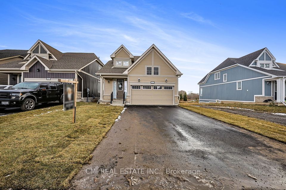 12 OAKMONT Drive, Loyalist, ON K0H 1G0