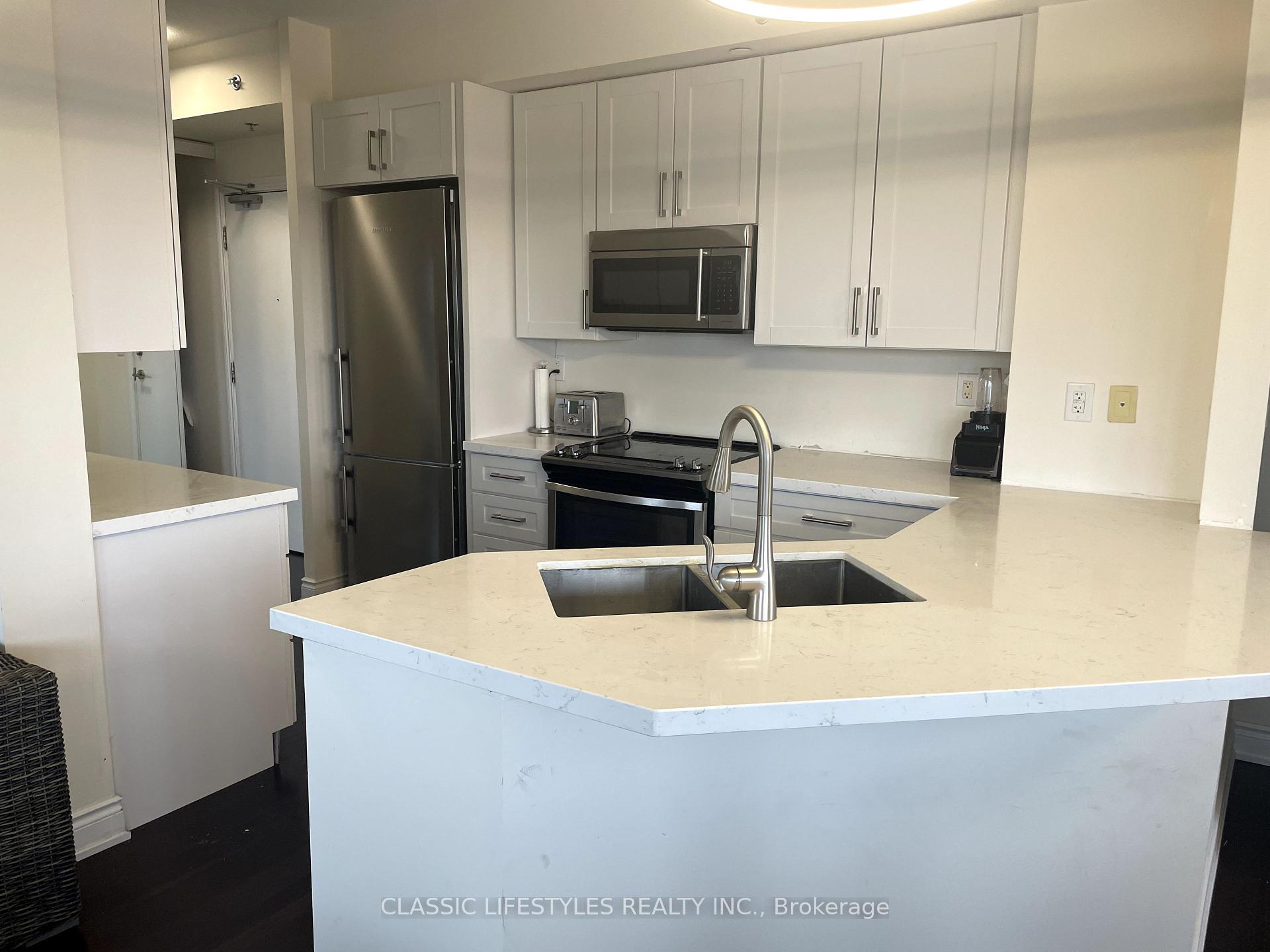 2 Bedrooms Condo at 760 Sheppard,  Toronto For sale