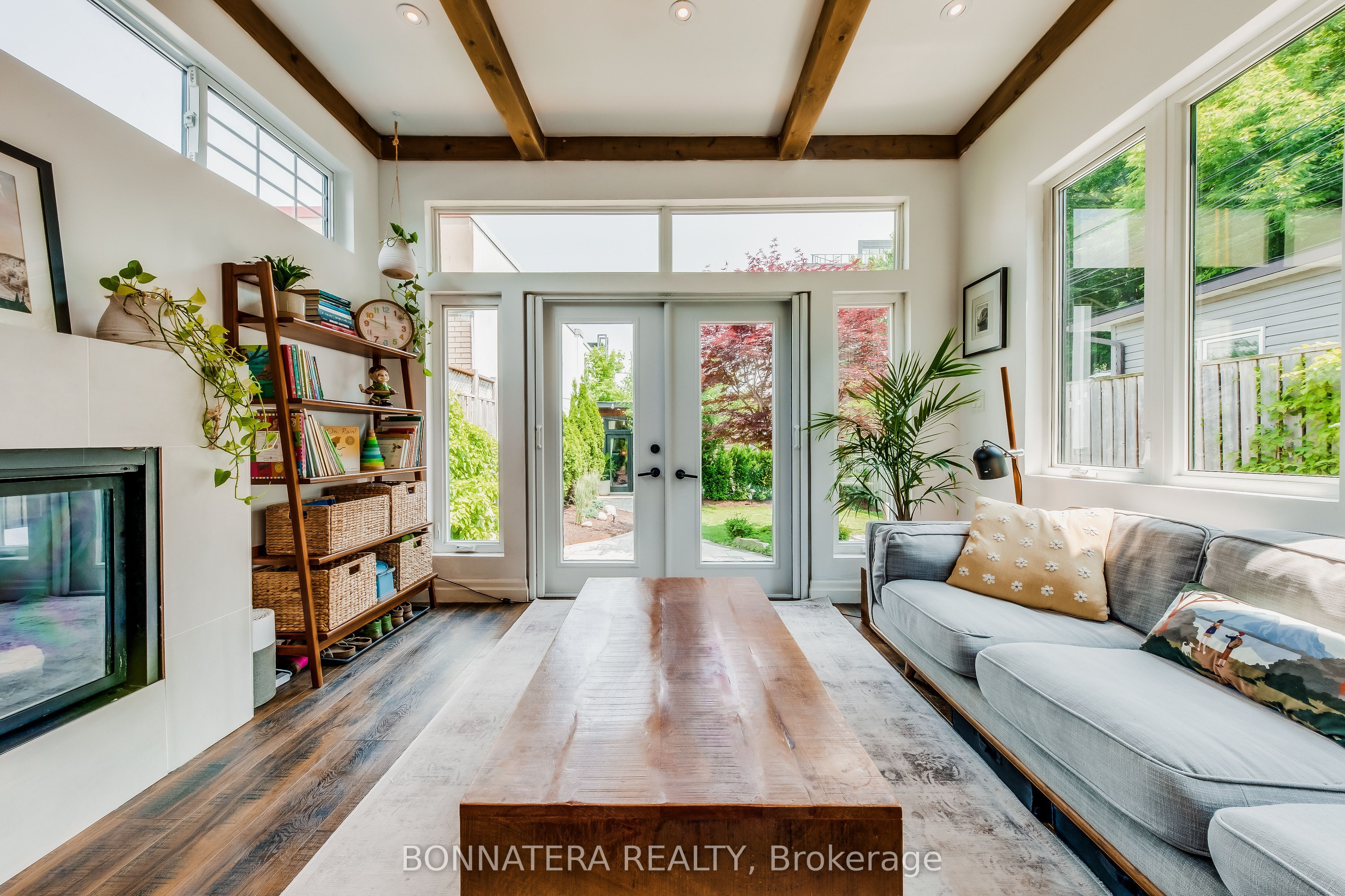 807 Indian Road