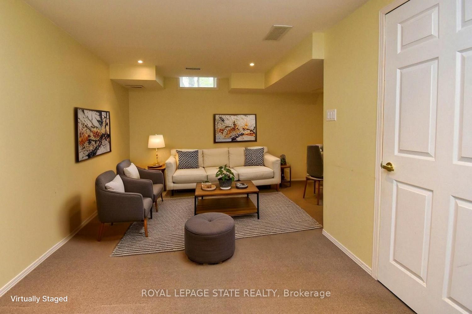 3 Bedrooms Condo at 565 Rymal, Hamilton For sale