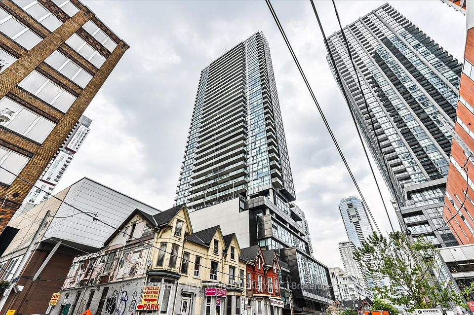 290 Adelaide