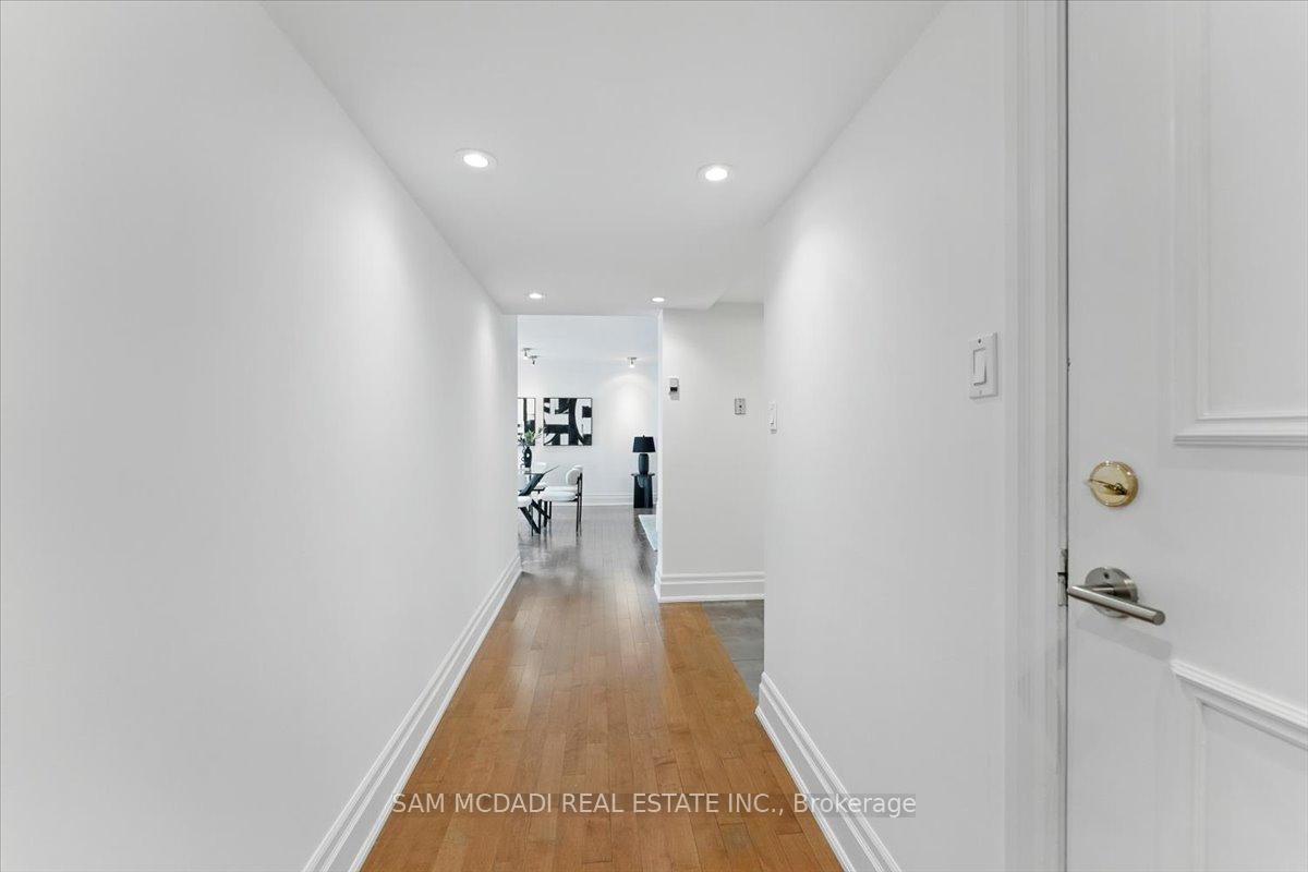 1 Bedroom Condo at 2045 Lake Shore, Toronto For sale