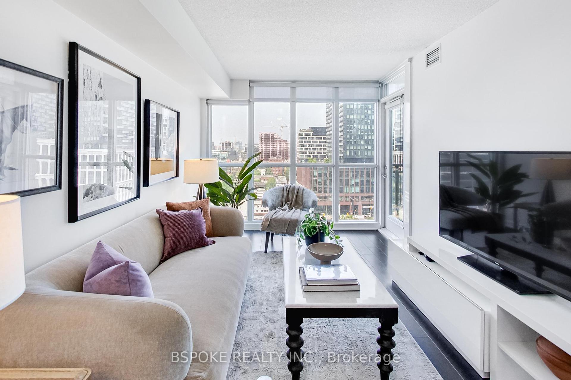 2 Bedrooms Condo at 15 Iceboat, Toronto For sale