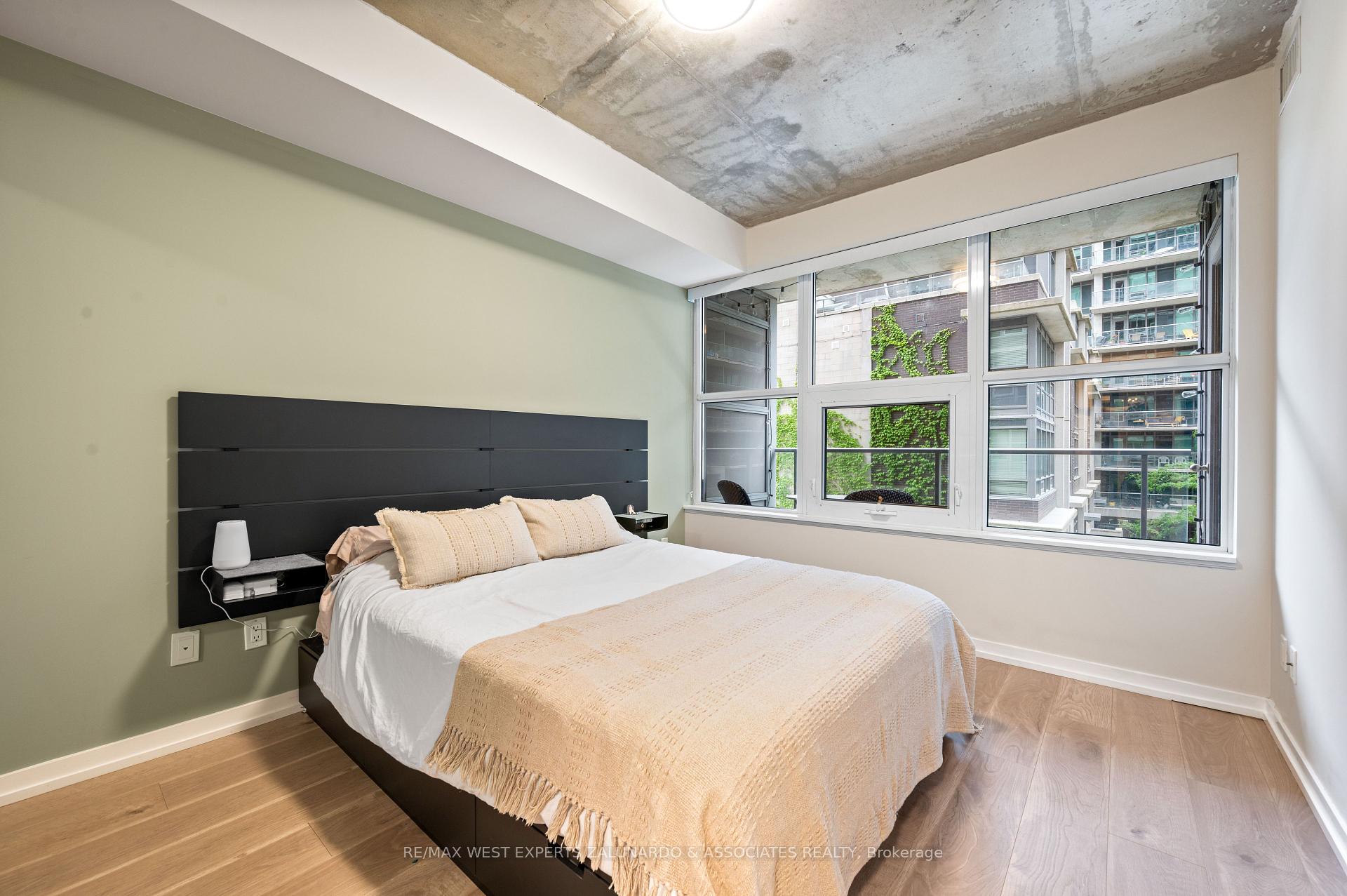 2 Bedrooms Condo at 59 East Liberty, Toronto For sale