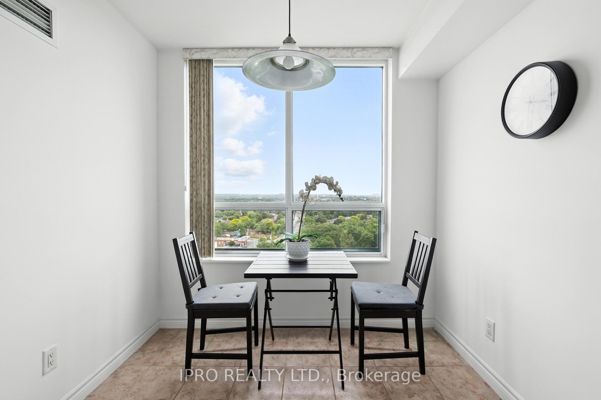 3 Bedrooms Condo at 61 Town Centre, Toronto For sale