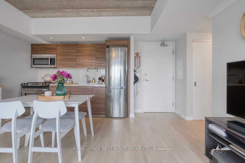 1 Bedroom Condo at 51 Lady Bank, Toronto For sale