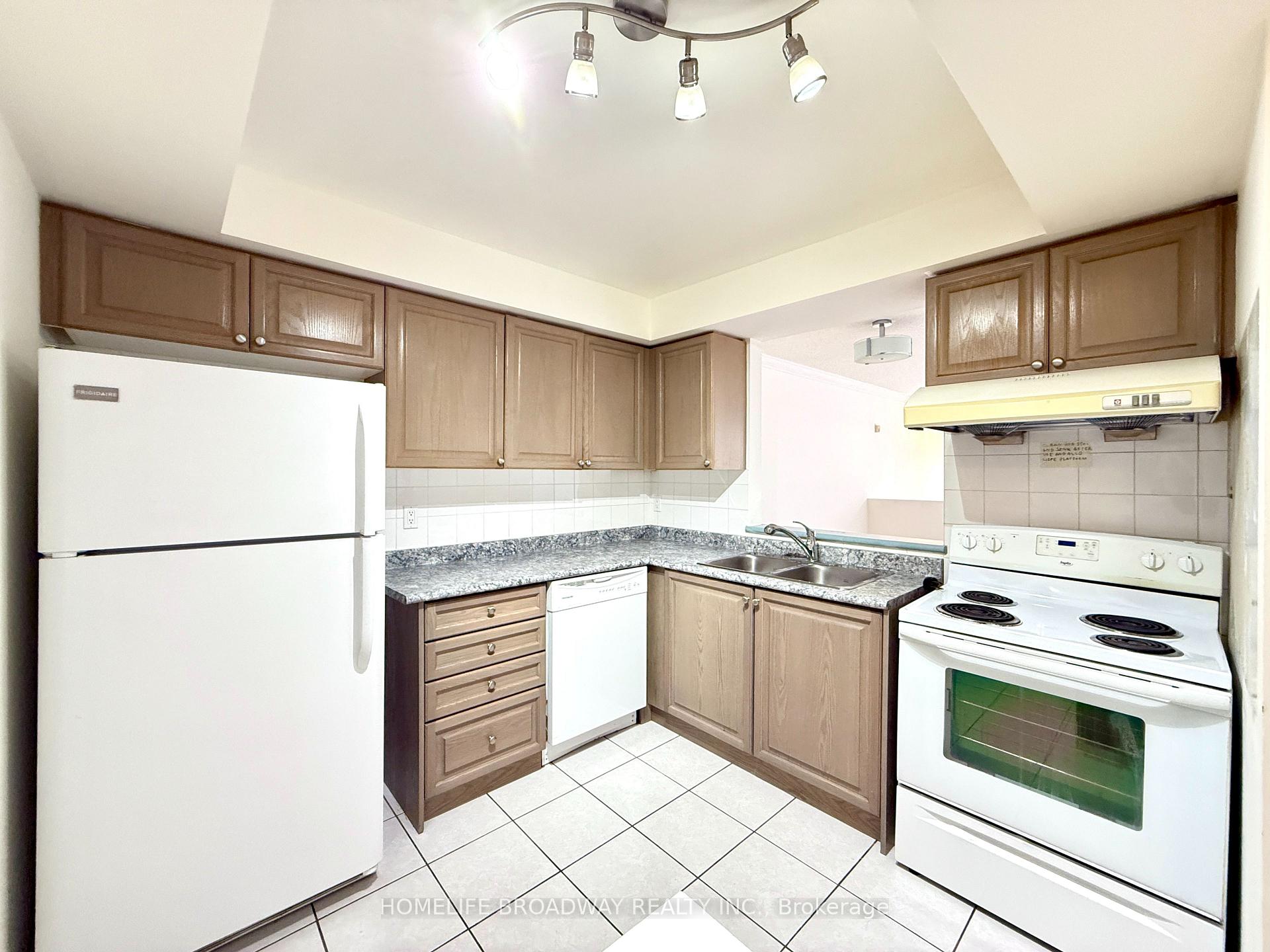 4 Bedrooms Condo at 188 Bonis, Toronto For sale