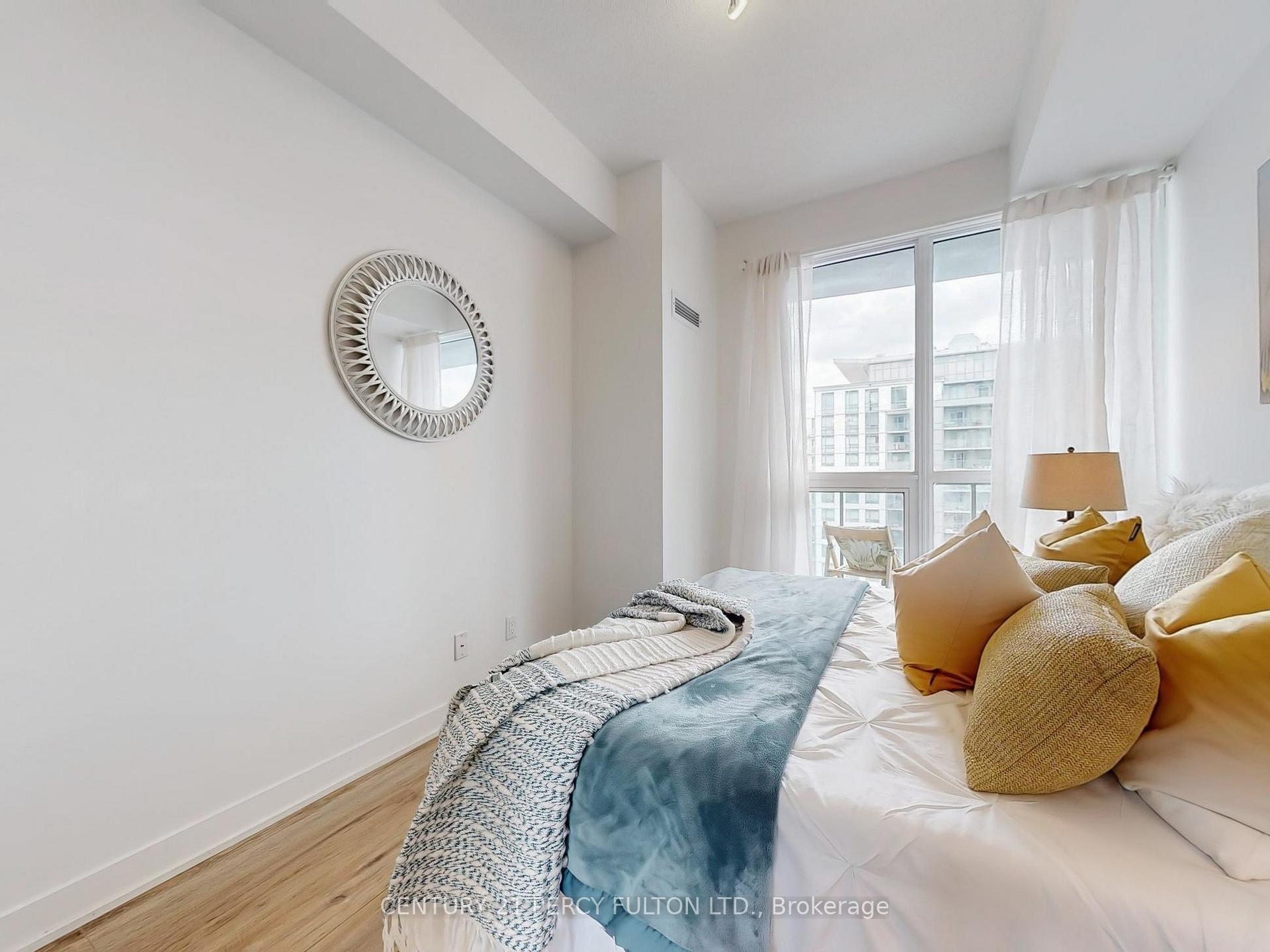 2 Bedrooms Condo at 195 Bonis, Toronto For sale