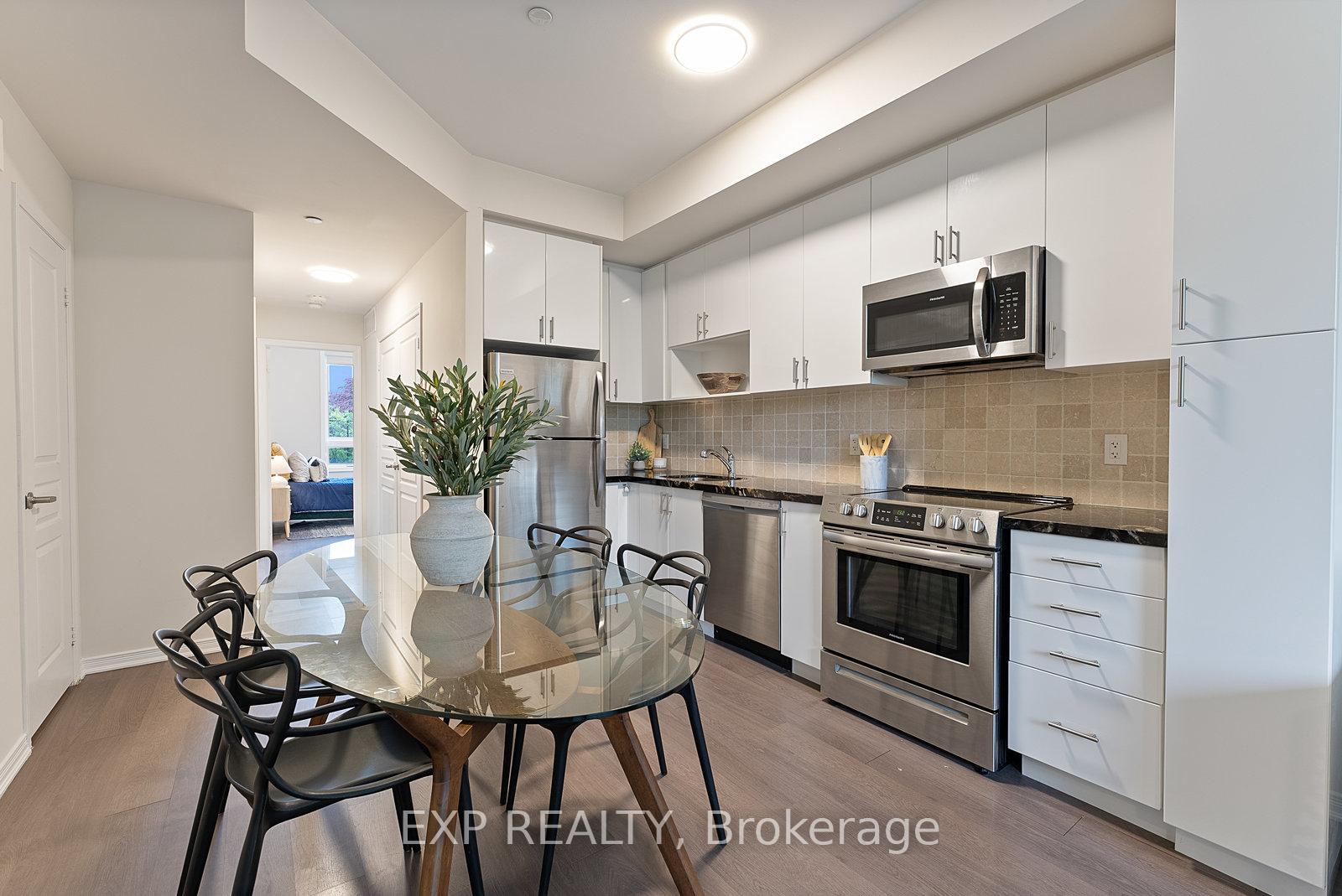 2 Bedrooms Condo at 1100 Briar Hill, Toronto For sale