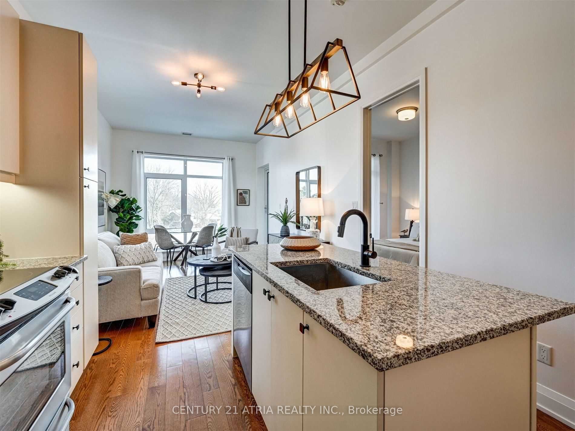 15277 Yonge Street, #404A