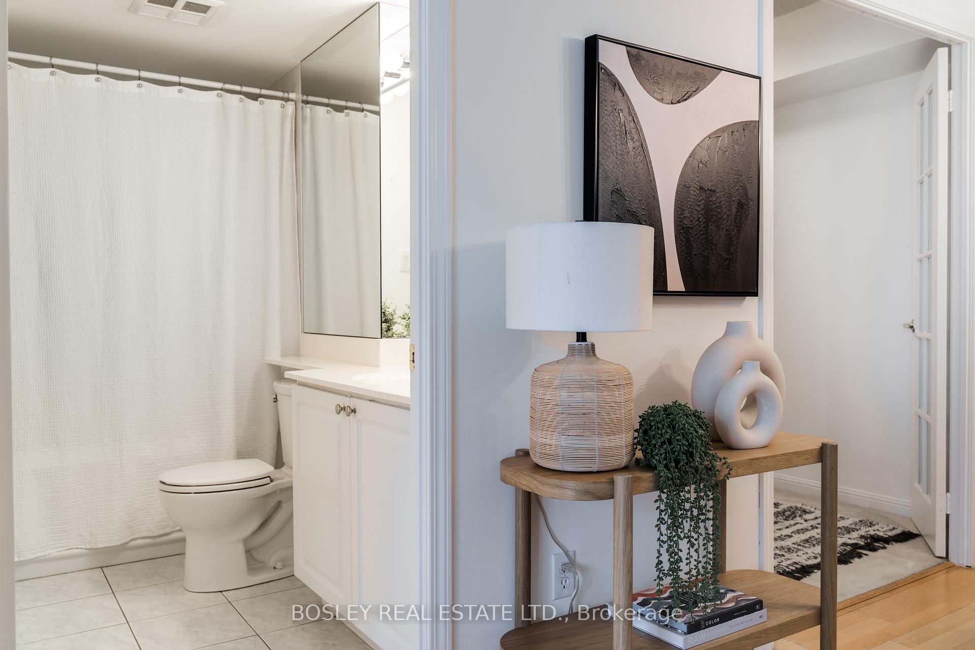 2 Bedrooms Condo at 188 Redpath, Toronto For sale
