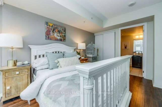 36 Lisgar Street 1706W