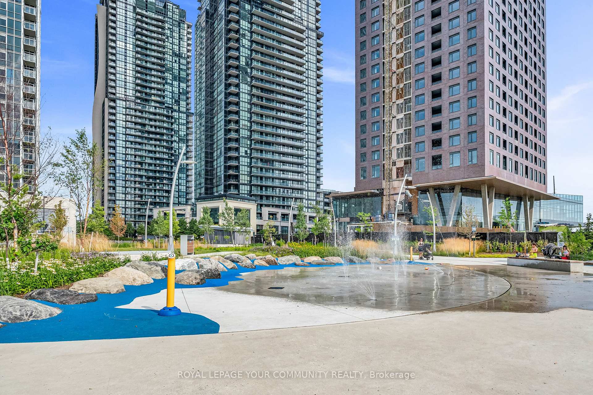2 Bedrooms Condo at 2916 Highway 7,  Vaughan For sale