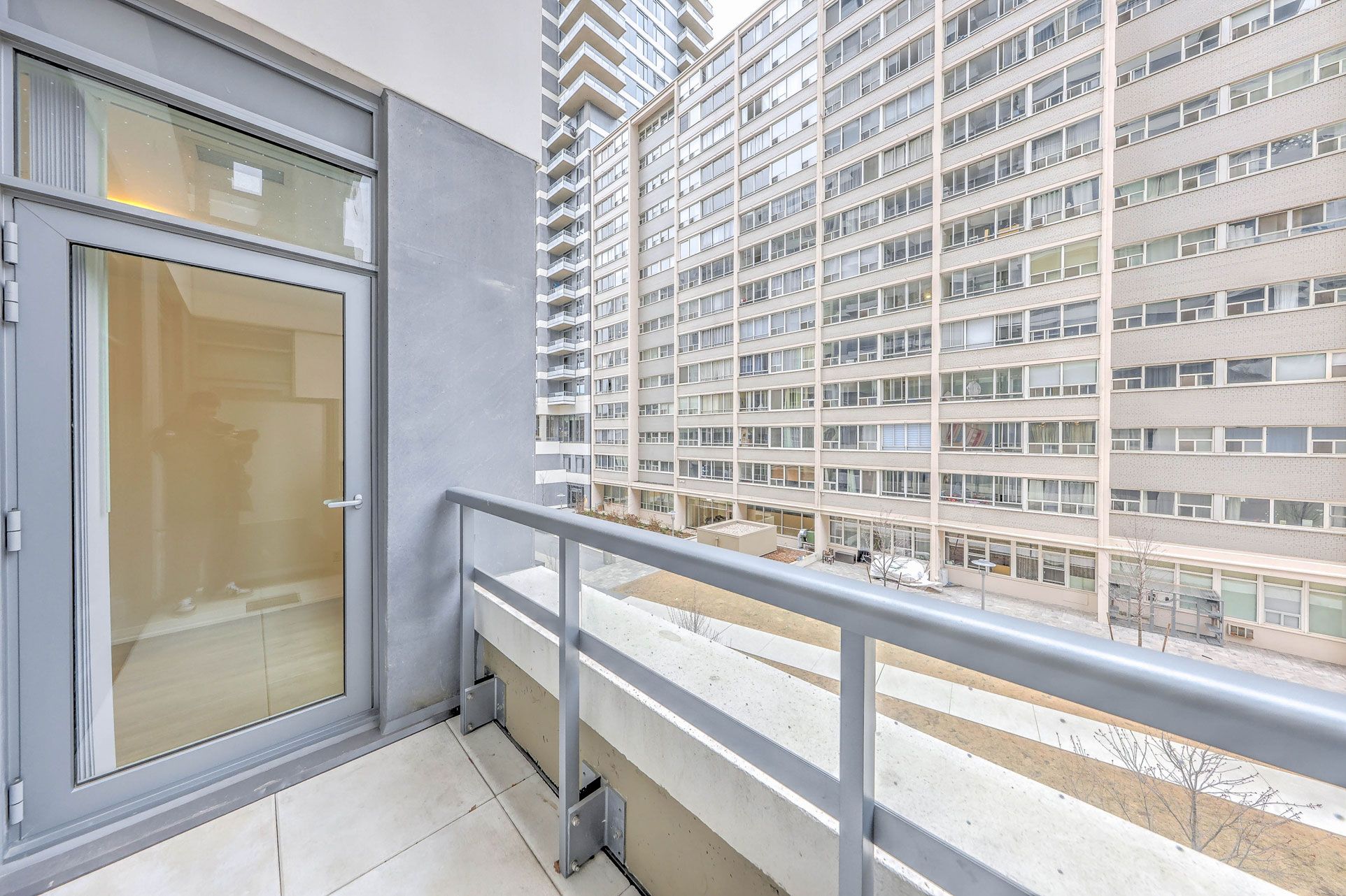 50 Dunfield Avenue 316