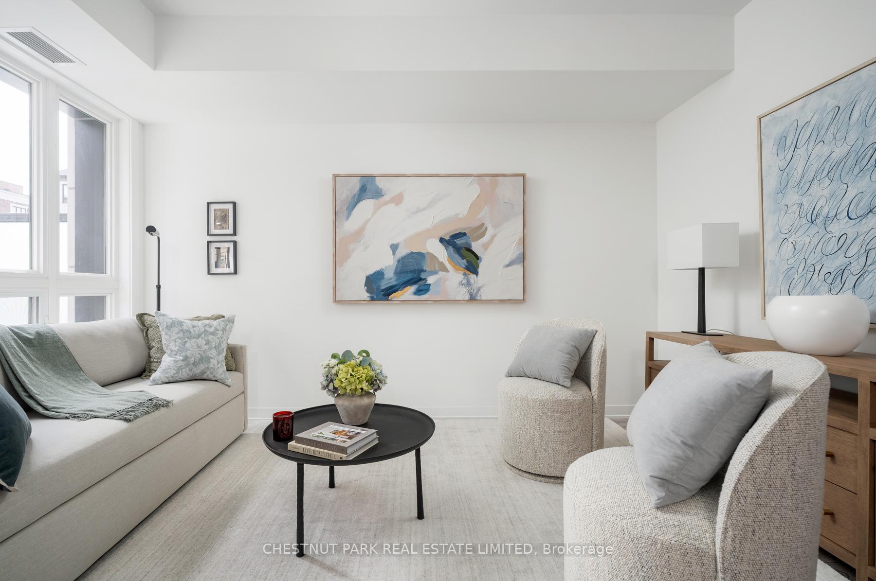 3 Bedrooms Condo at 4045 Hickory,  Mississauga For sale