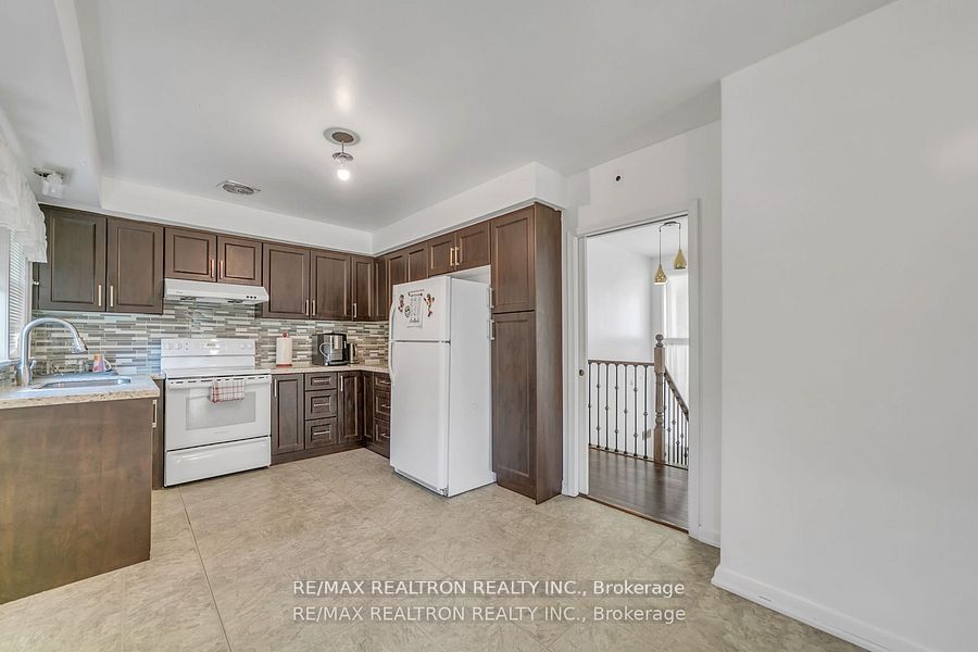 66 Claywood Road