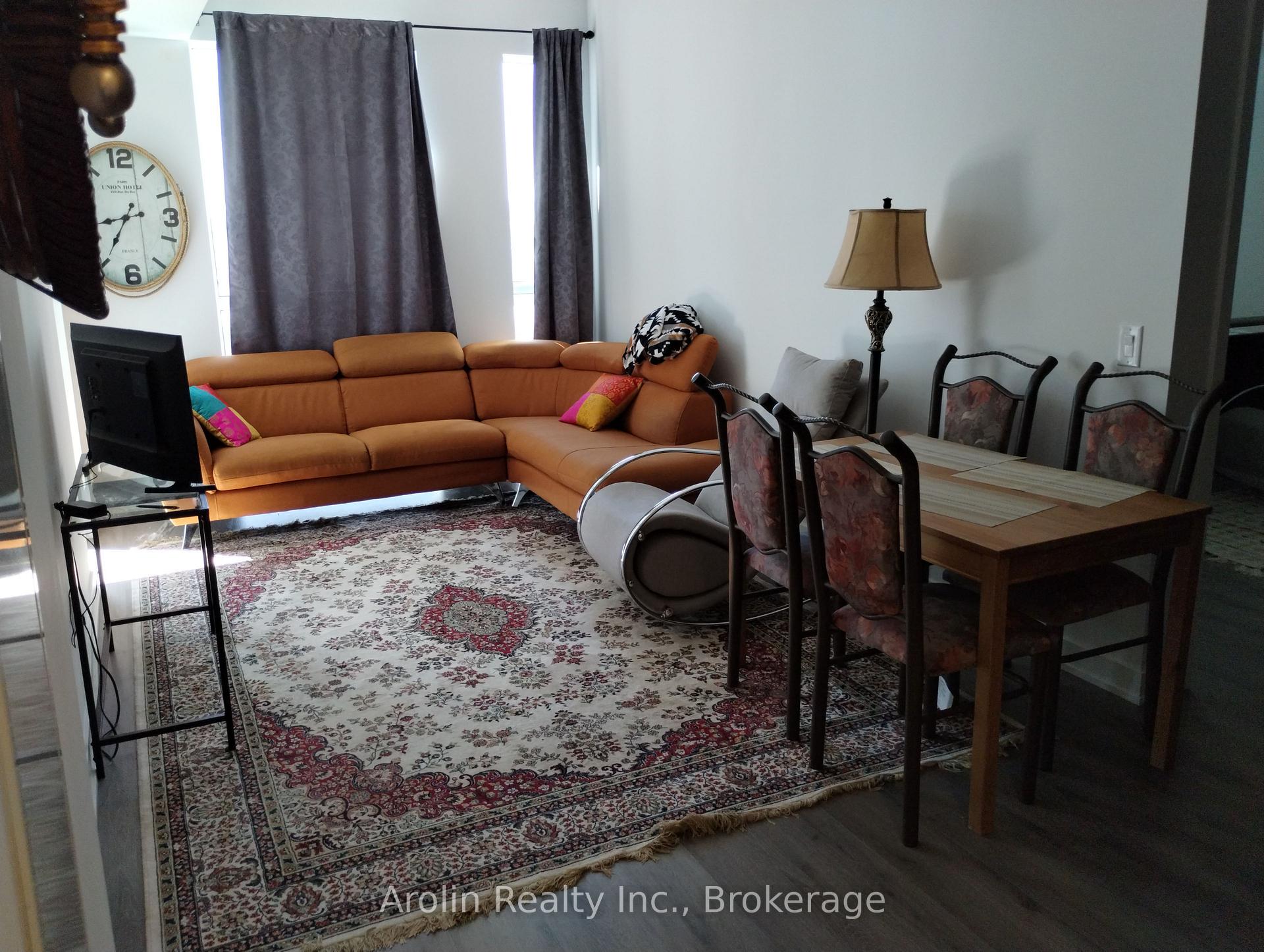 2 Bedrooms Condo at 3005 Pine Glen, Oakville For sale