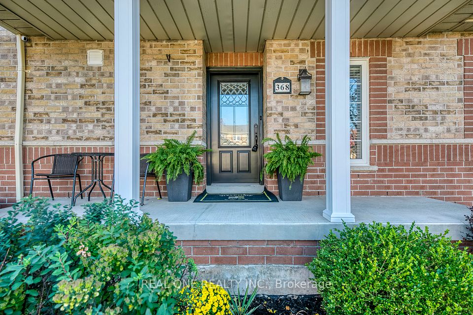 368 Kittridge Road, Oakville, ON L6H 7K6