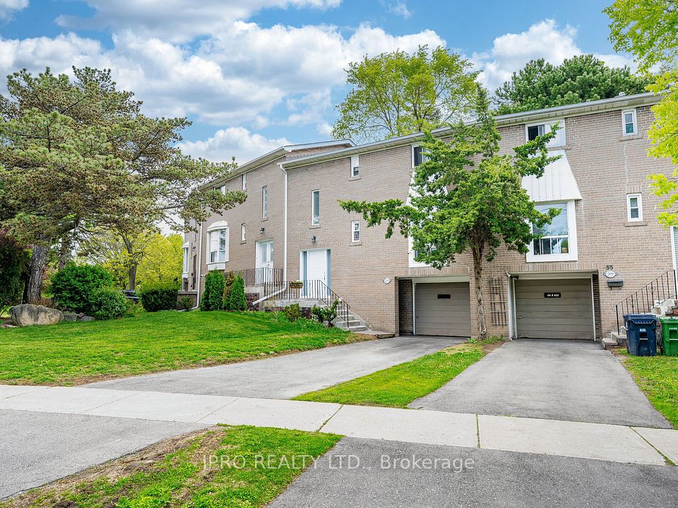 #210 - 55 Rameau Drive, Toronto, ON M2H 1T6