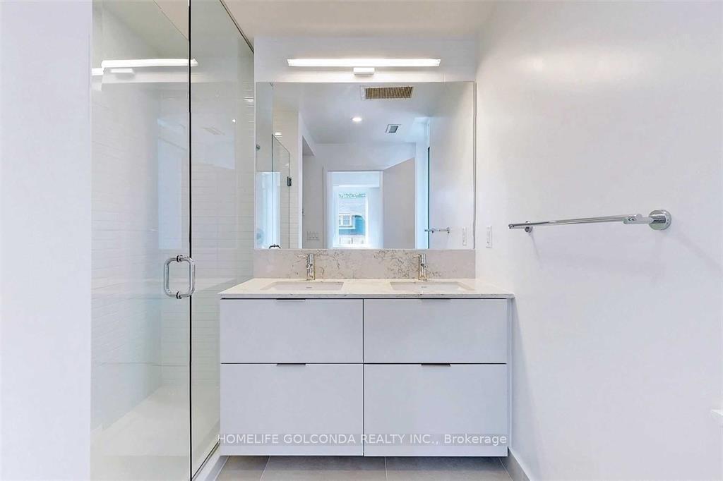 3 Bedrooms Condo at 100 River, Toronto For sale