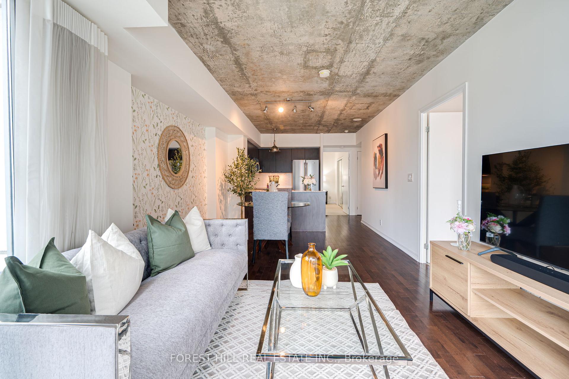 2 Bedrooms Condo at 22 Wellesley, Toronto For sale